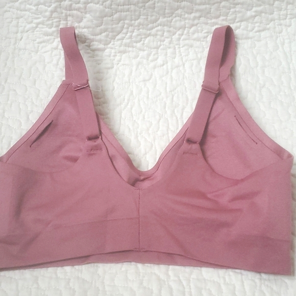 True &Co Soft Form V-Neck Bralette, New, No Tag - Picture 3 of 8
